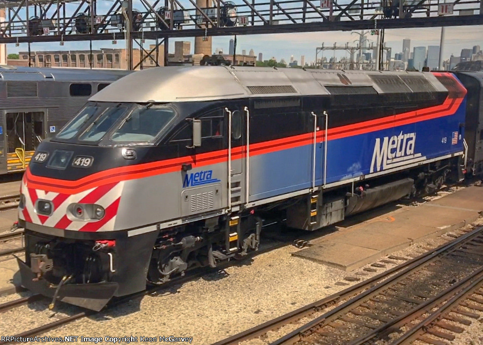 Metra 419